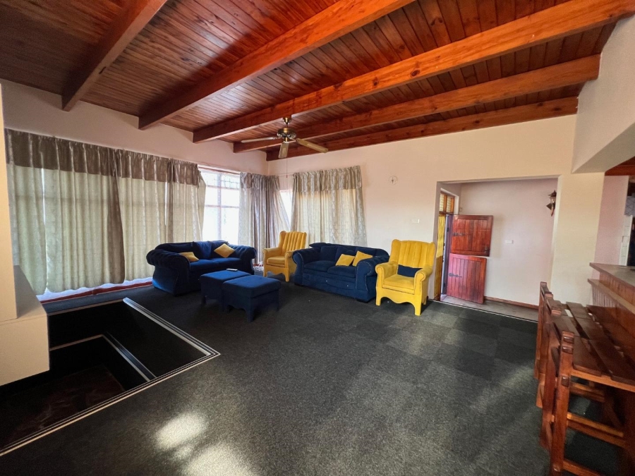 4 Bedroom Property for Sale in Kabega Park Eastern Cape